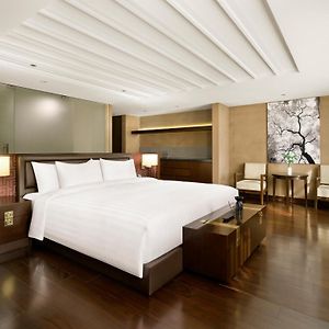 Banyan room